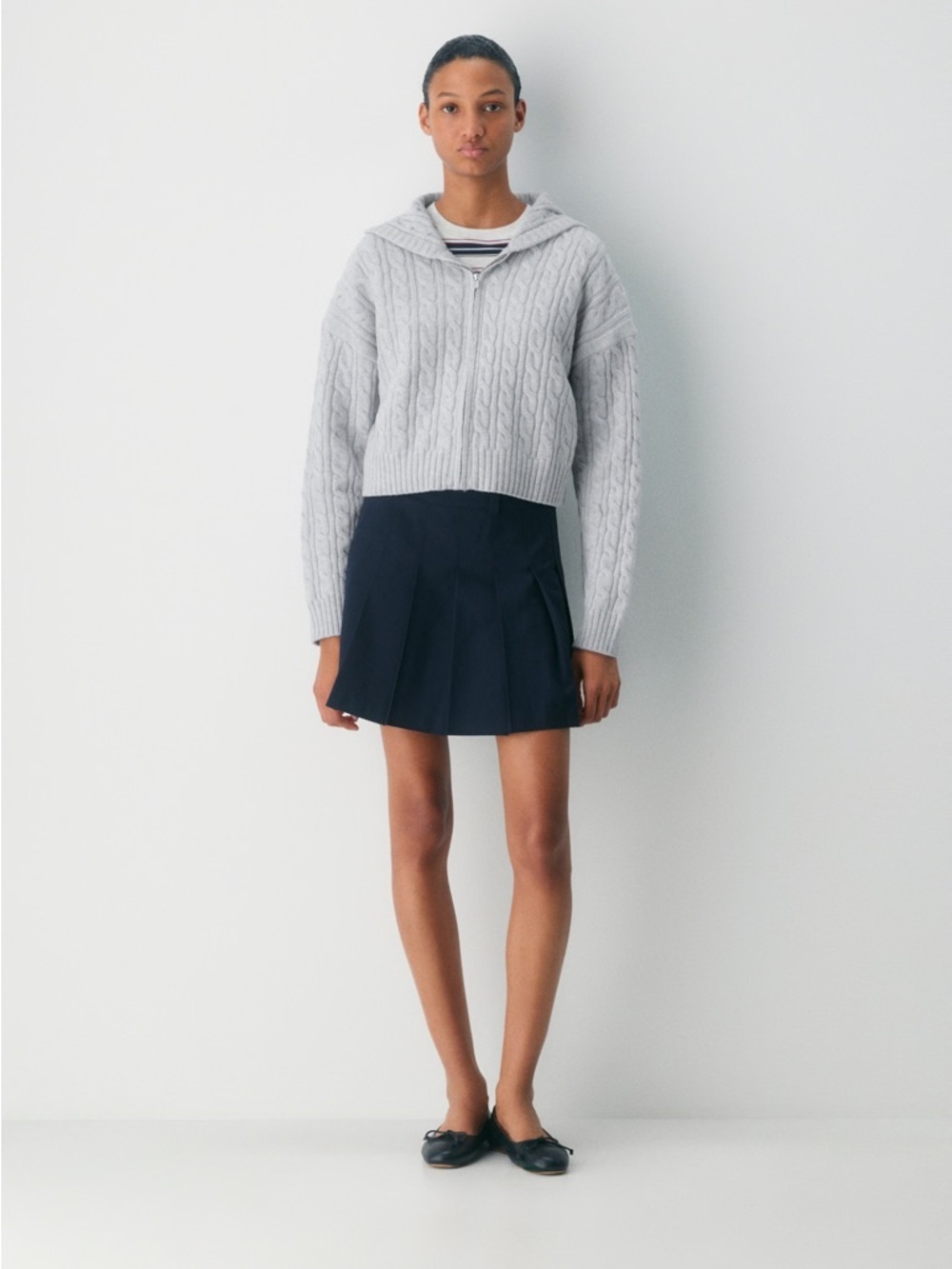 Aritzia Sunday Best Octavia Zip Hoodie